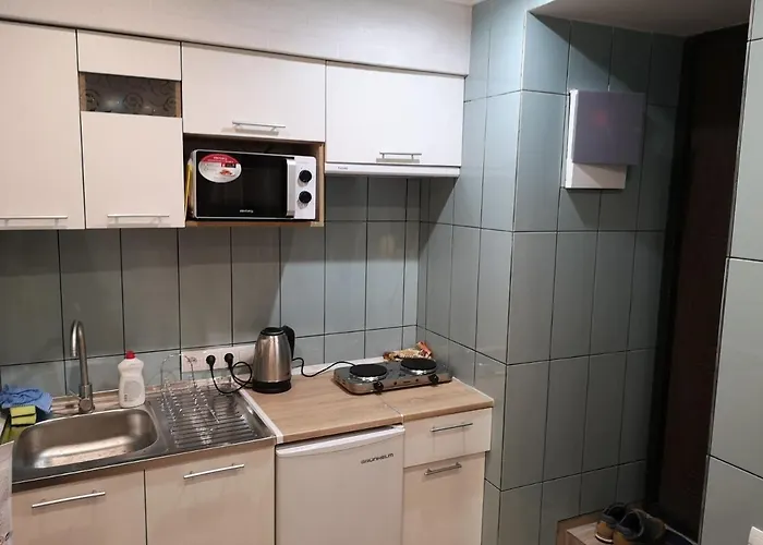 Freedom Apartment On Bazarna Str
